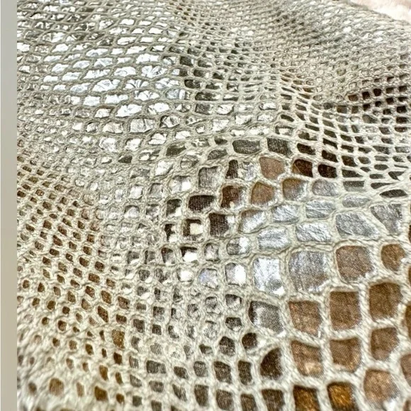 Alice + Olivia Women’s Snakeskin Pants size 2 - Picture 7 of 8